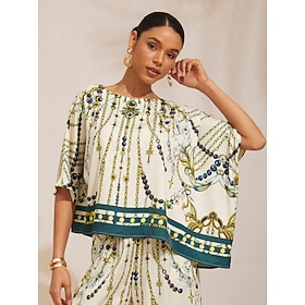 haut vintage en satin soyeux à manches dolman: retailer-supplied image