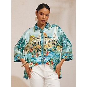 Haut à manches dolman en satin soyeux bleu des îles Baléares: retailer-supplied image