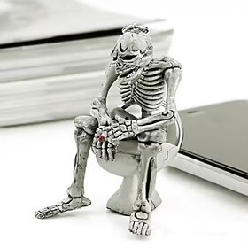 2PCS Halloween Skull Keychain, Funny Alloy Skull Toilet Key Ring for Men, Gothic Novelty Car Keychain, Backpack Charm, Halloween Party Favor, Gag Gift Christm
