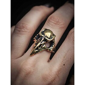 Women's Raven Skull Statement Ring with Antique Finish, Gothic Halloween Jewelry for Costume Parties, Cosplay Witch Outfits