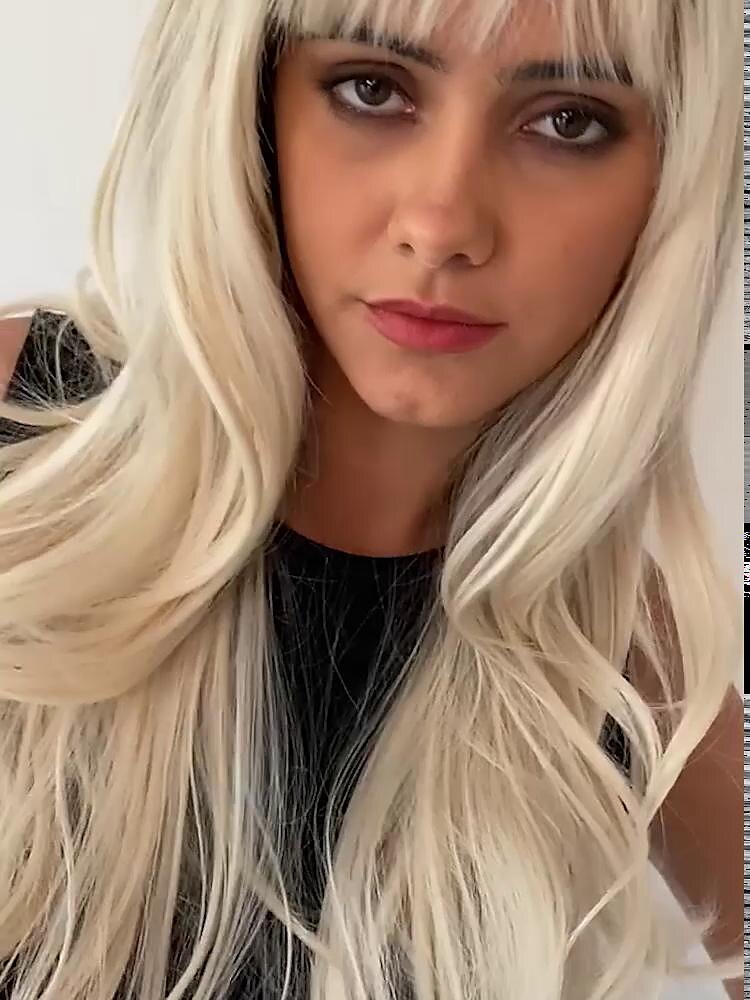 play video