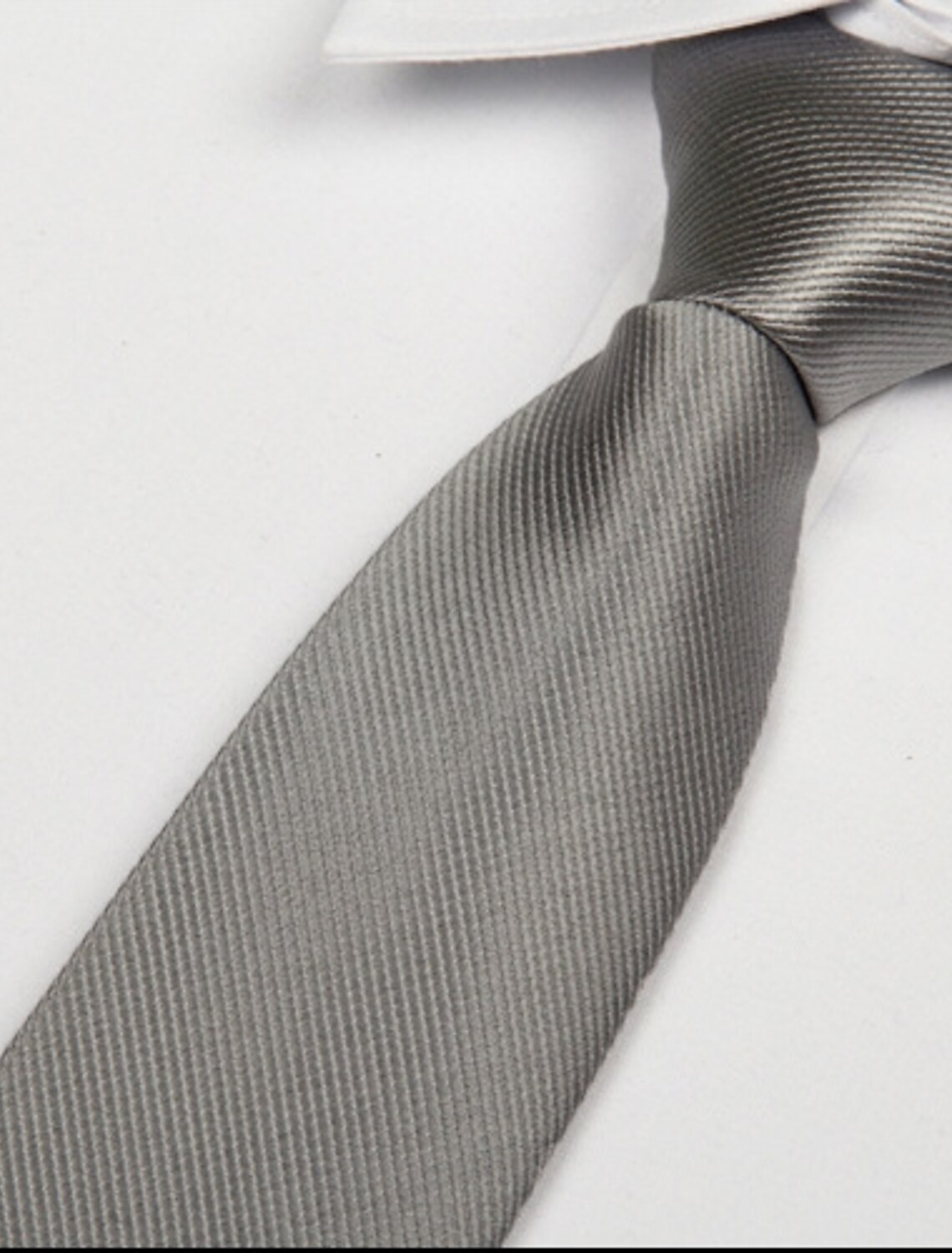 Серый галстук