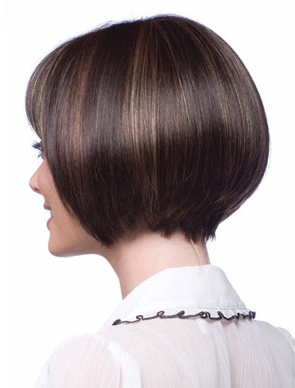 Филированный боб каре. Стрижка градуированный боб 2021. Каре ве. Каре ве. Каре на удлинение.