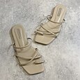 dámské páskové sandály s levandulí – trendy ploché sandály se čtvercovou špičkou na léto, na pláž i na běžné výlety