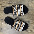 Dámské boho sandály s kmenovým potiskem – etnický vzor, pohodlná plochá podrážka, skvělé na pláž a letní výlety