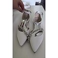 Zapatos elegantes de tacón bajo con punta puntiaguda para invitadas de boda con correa de cristal: tacones de vestir cómodos para eventos formales.