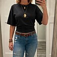 Mujer Camiseta Camiseta superior Frunce Color sólido Plano Moda Elegante Clásico Manga Corta Cuello Barco Escote Redondo Tops cortos Diario Noche Fin de semana Marrón Oscuro Negro Blanco Rosa Vino