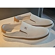 Zapatillas blancas sin cordones para hombre con detalles de poliuretano: zapatos ligeros y modernos para ropa de calle, viajes y atuendos informales.