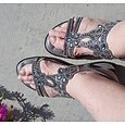 Sandalias con tira en T y diamantes de imitación plateados para mujer: chanclas planas de estilo bohemio para novias, ceremonias en la playa y vacaciones de verano.