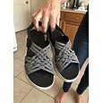 Sandales noires sportives pour femmes avec soutien de la voûte plantaire – sandales à bride arrière élastique tissée, chaussures légères, respirantes et rembourrées pour un confort optimal toute la