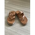 Sandales à lanières marron pour femme avec boucle réglable – mules confortables et rembourrées, ballerines d'été respirantes à bout ouvert, idéales pour la plage, les vacances et les voyages.