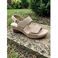 Sandales à talons confortables pour femmes, couleur camel, ornées de strass et dotées de brides réglables – sandales rembourrées avec soutien de la voûte plantaire, idéales pour les voyages, le