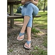 Tongs bleues pour femmes avec soutien de la voûte plantaire – sandales confortables et rembourrées, tongs d'été légères et respirantes avec détails métalliques élégants, idéales pour la plage et les