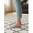Sandales à enfiler bleues pour femmes avec soutien de la voûte plantaire – pantoufles souples à brides croisées, sandales confortables, légères et respirantes pour l'intérieur et l'extérieur, la