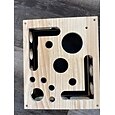 Caja rascadora para gatos con lima de uñas integrada. La lima de uñas no ejerce presión y es compatible con cortaúñas y afiladores. La lija interior es ideal para rascar gatos en interiores.