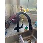 Baterie pentru chiuveta de bucătărie Pulverizator extras cu dozator de săpun, robinete de alamă cu un singur mâner, pivotant 360, negru, trag în jos, robinet de filtru pentru furtun de apă caldă rece montat pe punte